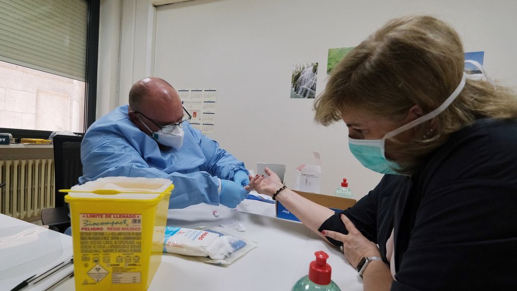 Andalucía suma tres nuevos brotes y 90 positivos por coronavirus Andalucía suma tres nuevos brotes y 90 positivos por coronavirus