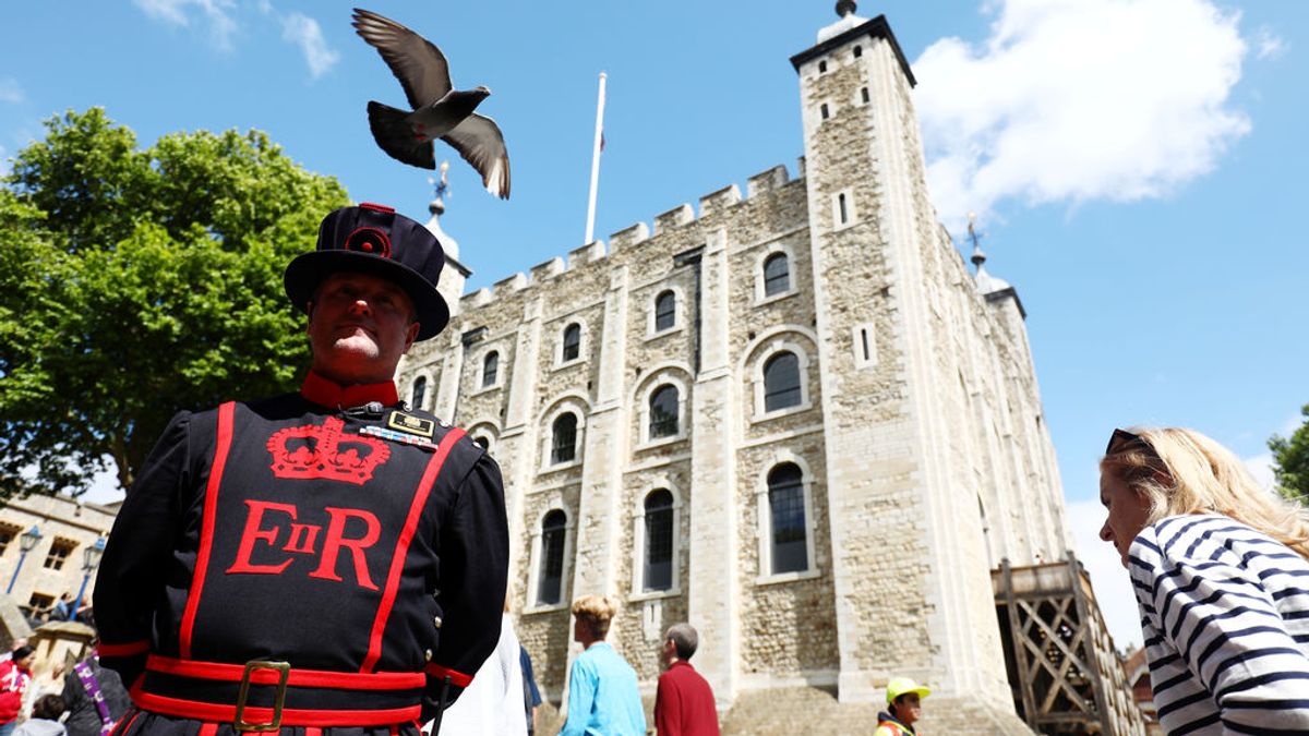 Crisis del turismo: ¿adiós a los 'beefeaters' de la Torre de Londres por la pandemia? Crisis del turismo: ¿adiós a los 'beefeaters' de la Torre de Londres por la pandemia?