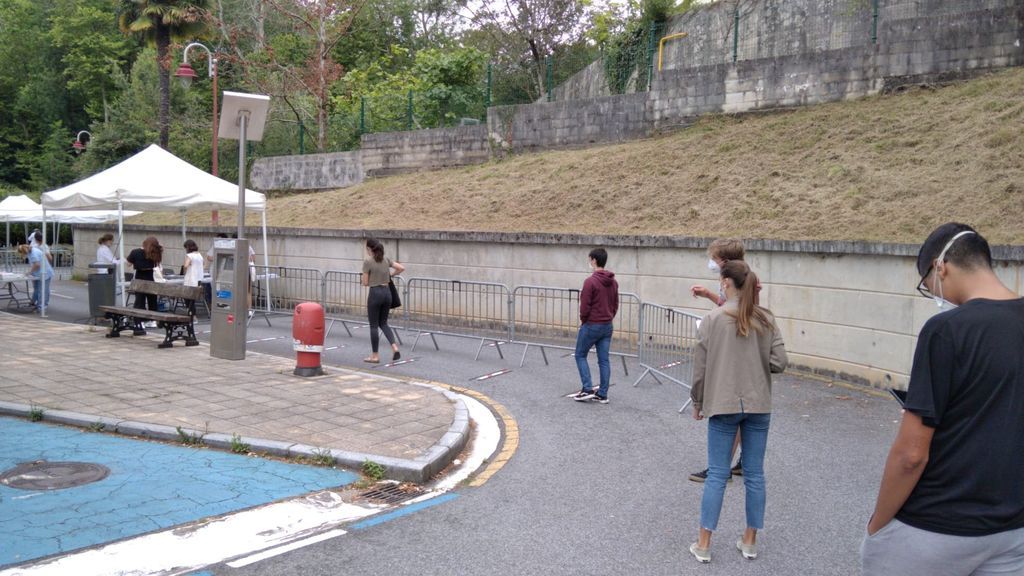 Los jóvenes vascos dificultan el rastreo de casos de coronavirus al negarse a revelar sus contactos Los jóvenes vascos dificultan el rastreo de casos de coronavirus al negarse a revelar sus contactos