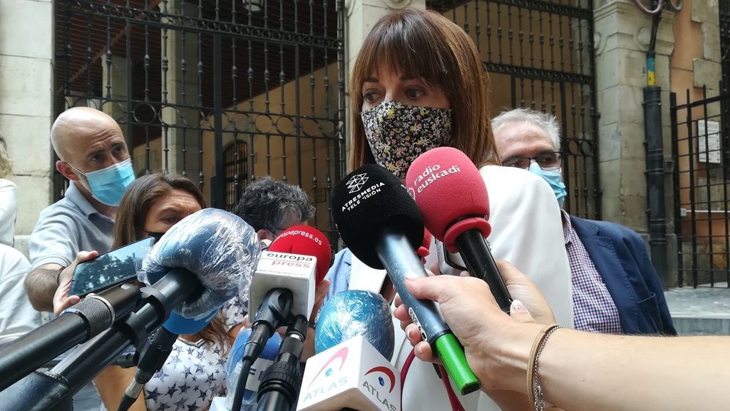 PNV y PSE-EE se reúnen por primera vez desde el 12-J para renegociar su pacto de Gobierno PNV y PSE-EE se reúnen por primera vez desde el 12-J para renegociar su pacto de Gobierno
