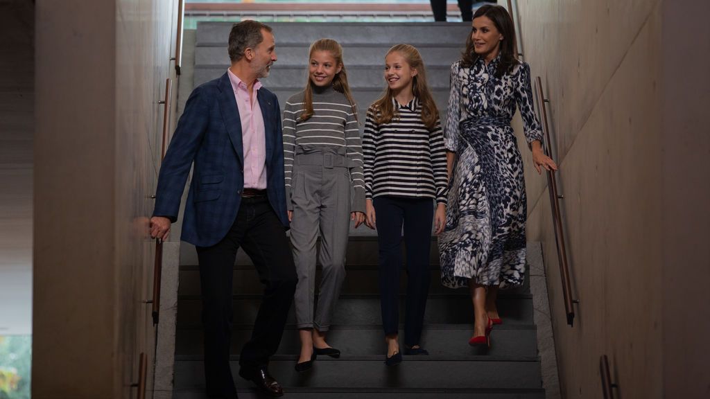 Visita relámpago de los reyes Felipe y Letizia a una Cataluña en alerta por los rebrotes Visita relámpago de los reyes Felipe y Letizia a una Cataluña en alerta por los rebrotes