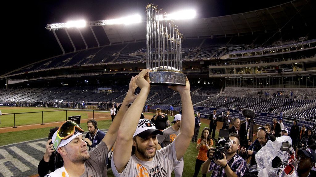 jugadores de los San Francisco Giants celebrando un título de béisbol