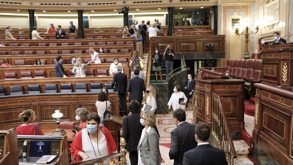 Las medidas sociales rechazadas por el Congreso: planes de conciliación, becas o más recursos para las residencias Las medidas sociales rechazadas por el Congreso: planes de conciliación, becas o más recursos para las residencias