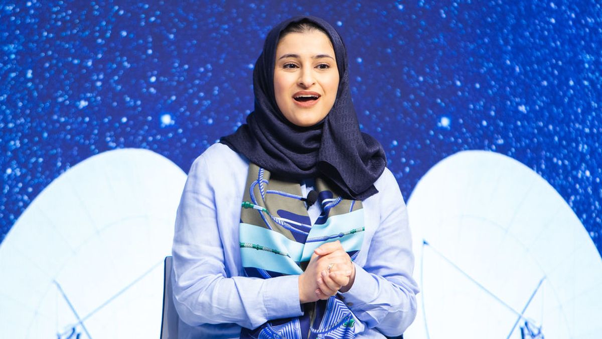 Sarah al-Amiri: la ingeniera que ha dirigido la primera misión interplanetaria desarrollada por una nación árabe