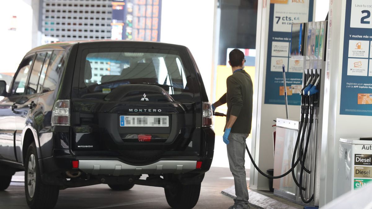 El carburante encadena la undécima subida aunque está un 12% más barato que hace un año El carburante encadena la undécima subida aunque está un 12% más barato que hace un año