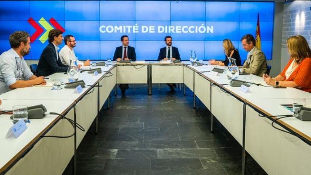 El PP exige ver los presupuestos antes de sentarse a negociar: "Primero que se pongan de acuerdo Iglesias y Montero" El PP exige ver los presupuestos antes de sentarse a negociar: "Primero que se pongan de acuerdo Iglesias y Montero"