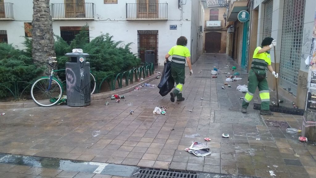El Consejo de la Juventud de España sobre los botellones: "Se está criminalizando a toda una generación" El Consejo de la Juventud de España sobre los botellones: "Se está criminalizando a toda una generación"