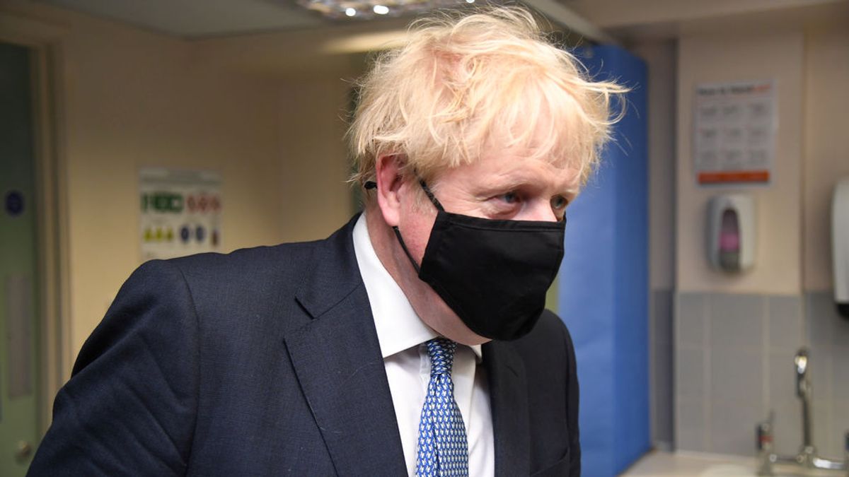Johnson: "Los antivacunas etán como un cencerro" Johnson: "Los antivacunas etán como un cencerro"