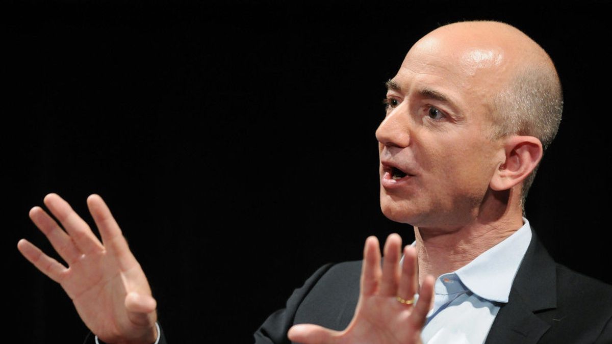 La historia de Jeff Bezos, el hombre más rico del mundo con 56 años
