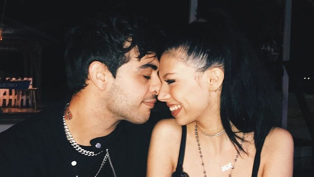 Pillados: Alejandra Rubio y Álvaro Lobo se besan en una discoteca delante de la mismísima Terelu