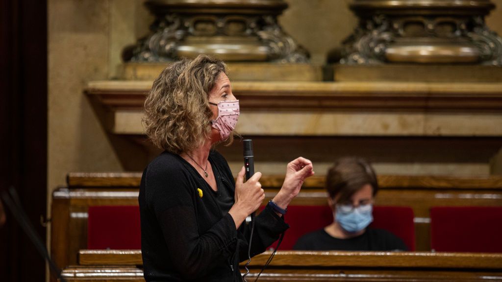Àngels Chacón: "la recomendación de Francia de no venir a Cataluña es un golpe muy duro para el turismo" Àngels Chacón: "la recomendación de Francia de no venir a Cataluña es un golpe muy duro para el turismo"