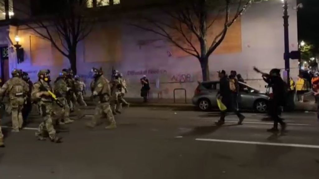 Crece la tensión en las protestas contra la violencia policial en Portland