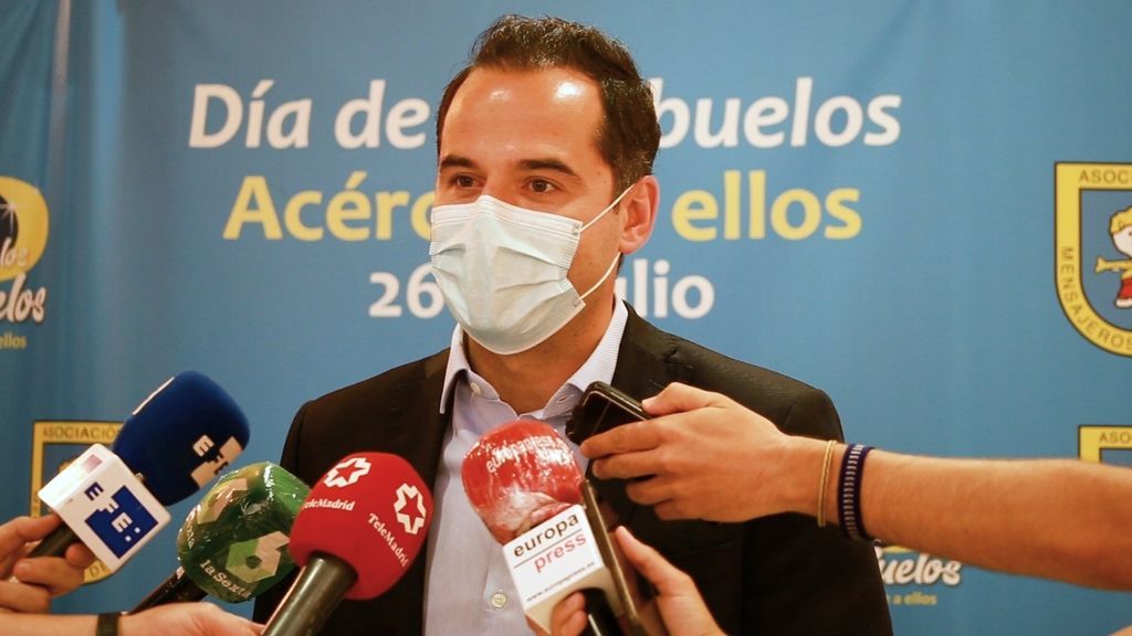 La Comunidad de Madrid insiste en que tiene 182 rastreadores pero no descarta contratar más si la curva sube La Comunidad de Madrid insiste en que tiene 182 rastreadores pero no descarta contratar más si la curva sube