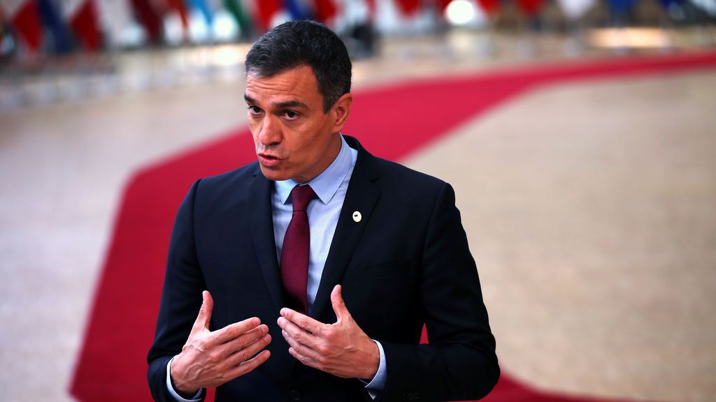 Sánchez, en el Día de los Abuelos: "Cuidémosles como cuidaron de nosotros, protejámonos para protegerles a ellos" Sánchez, en el Día de los Abuelos: "Cuidémosles como cuidaron de nosotros, protejámonos para protegerles a ellos"
