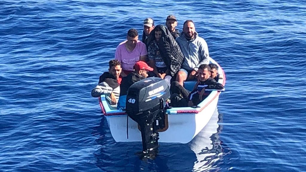 Murcia pide al juzgado que ratifique el aislamiento de los migrantes llegados en pateras este fin de semana Murcia pide al juzgado que ratifique el aislamiento de los migrantes llegados en pateras este fin de semana