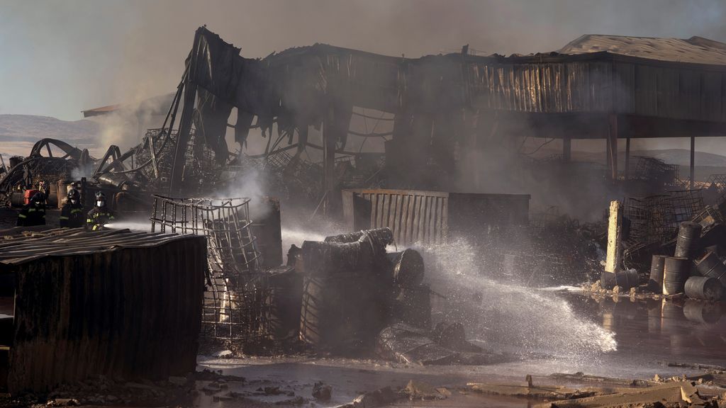 Controlado el incendio de la nave que obligó a evacuar un pueblo de Ávila