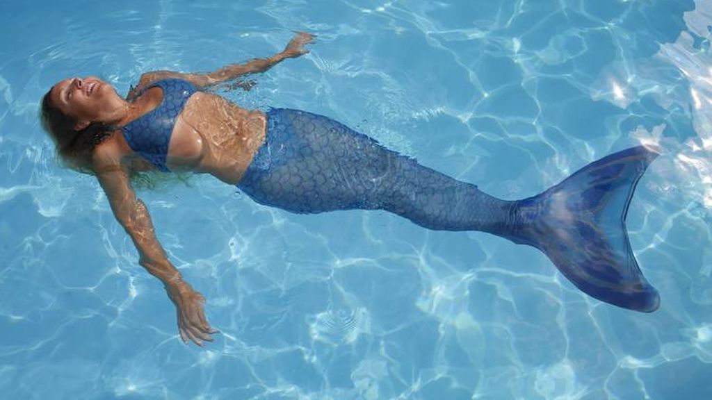 subtítulo consumirse Celsius Mermaiding: ¿qué es eso de nadar como una sirena? - Uppers