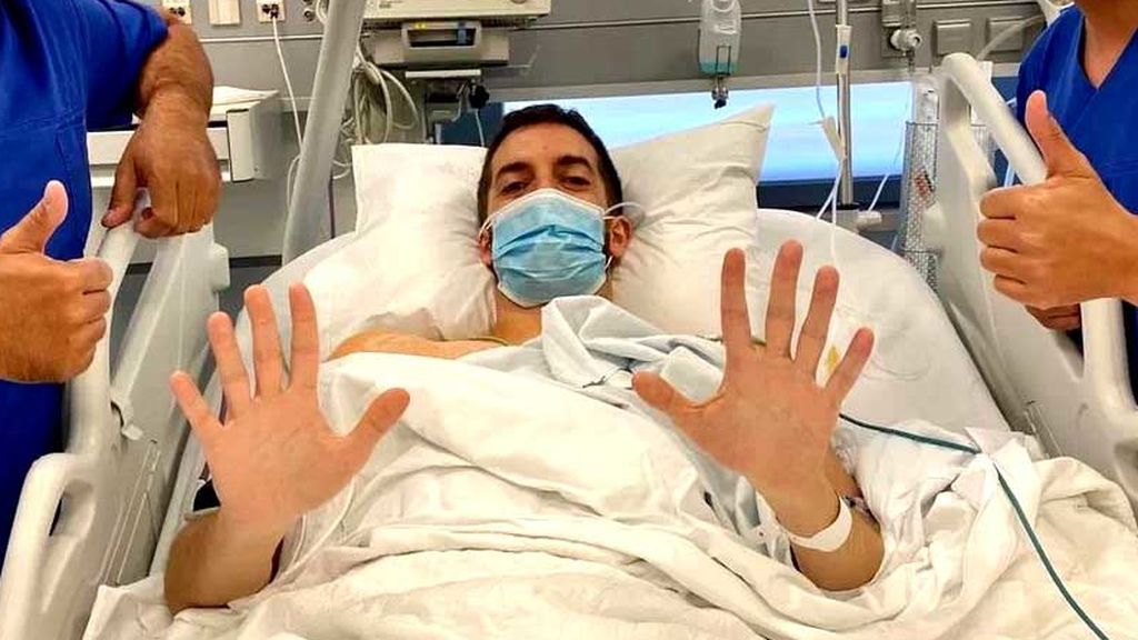 David Broncano, tras su operación para corregir la sudoración de manos David Broncano, tras su operación para corregir la sudoración de manos