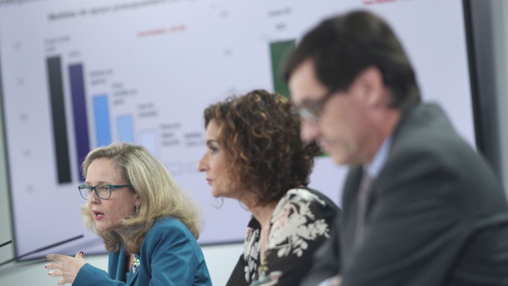 El Gobierno cuestiona la 'cartilla covid' de Ayuso: "No tiene ningún sentido" El Gobierno cuestiona la 'cartilla covid' de Ayuso: "No tiene ningún sentido"
