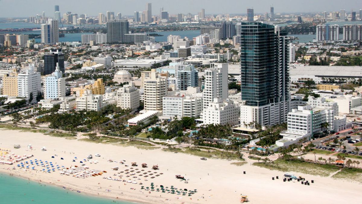 Detenido en un hotel de Miami por disparar para exigir distancia social