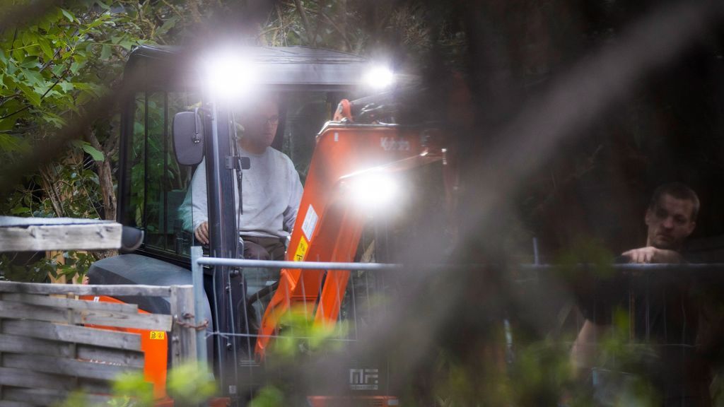 La Policía alemana descubre un sótano en la parcela excavada en el caso Madeleine McCann La Policía alemana descubre un sótano en la parcela excavada en el caso Madeleine McCann