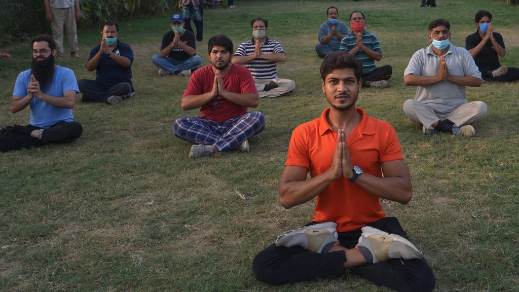clae yoga al aire libre