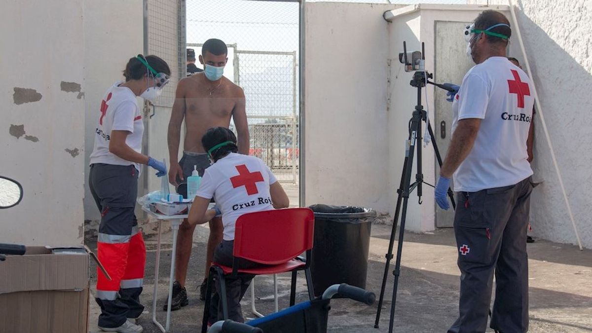Un migrante positivo por coronavirus se fuga junto a otros seis compañeros del albergue de Víznar
