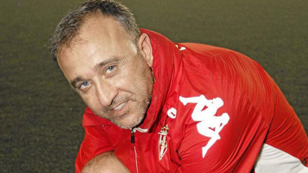 Juanele, ingresado de urgencia en un hospital de Gijón por una crisis con posible intoxicación Juanele, ingresado de urgencia en un hospital de Gijón por una crisis con posible intoxicación