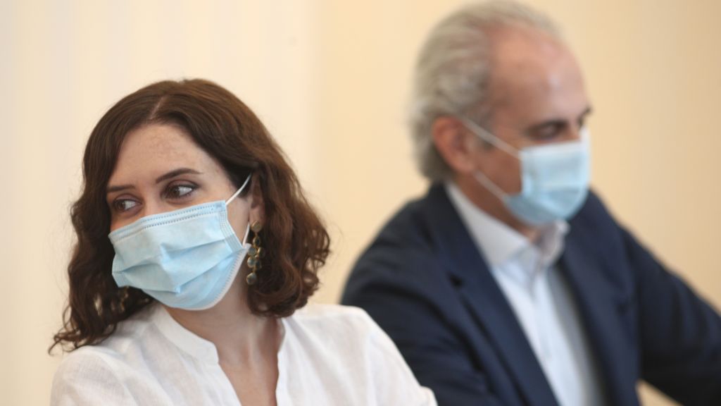 Ayuso defiende 'cartilla Covid': "No descarto que en el futuro sea necesario para empleos" Ayuso defiende 'cartilla Covid': "No descarto que en el futuro sea necesario para empleos"