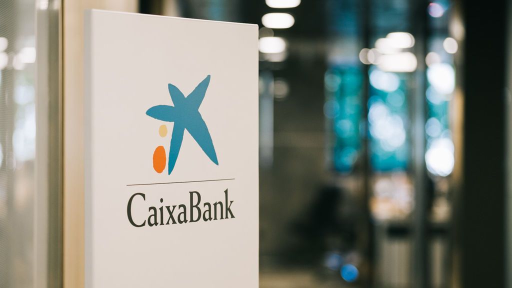 CaixaBank gana 205 millones hasta junio, un 67% menos por el coronavirus CaixaBank gana 205 millones hasta junio, un 67% menos por el coronavirus
