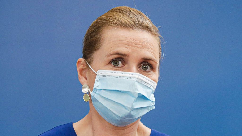 Dinamarca cambia de opinión sobre la mascarilla: ahora recomienda usarla en el transporte público Dinamarca cambia de opinión sobre la mascarilla: ahora recomienda usarla en el transporte público