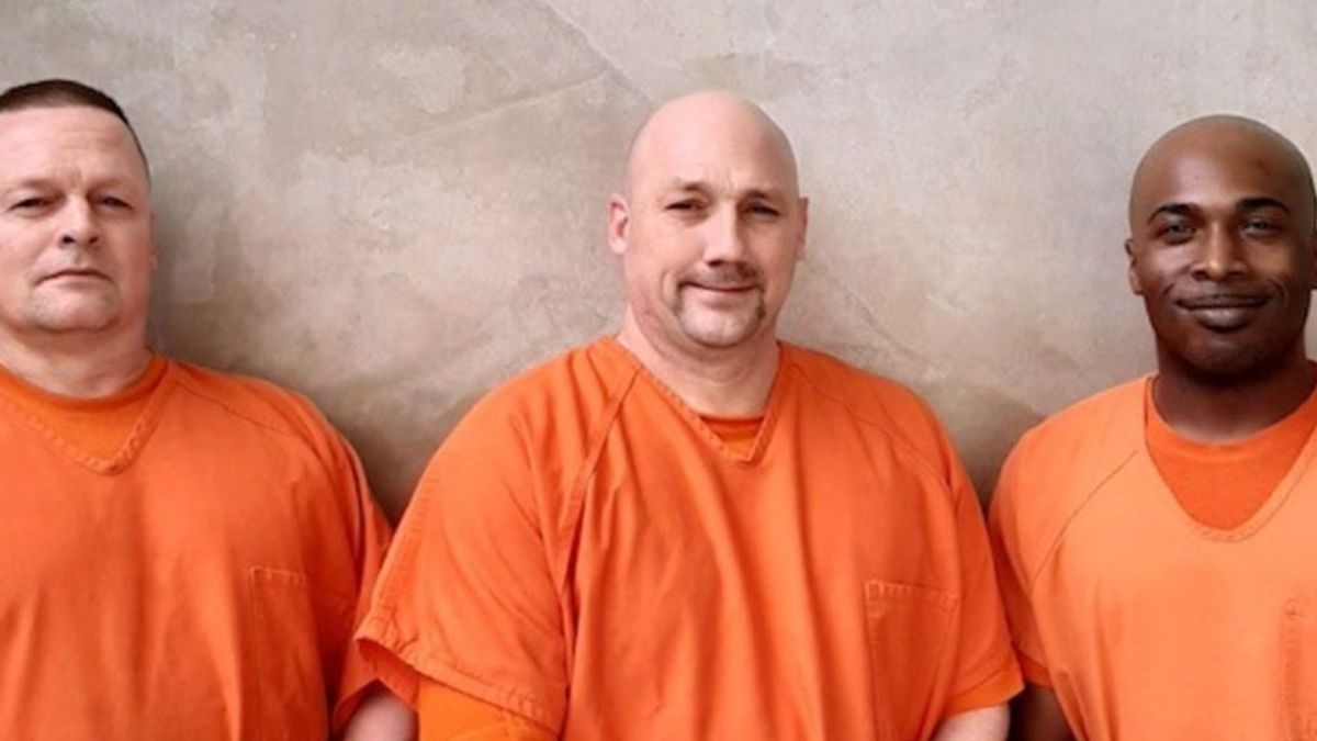 Tres presos salvan la vida a un guardia que sufrió un ataque cardíaco