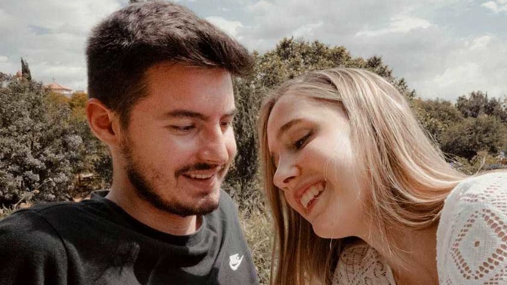 Martín Luna y Júlia Llopis, la pareja que triunfa en Tik Tok Martín Luna y Júlia Llopis, la pareja que triunfa en Tik Tok