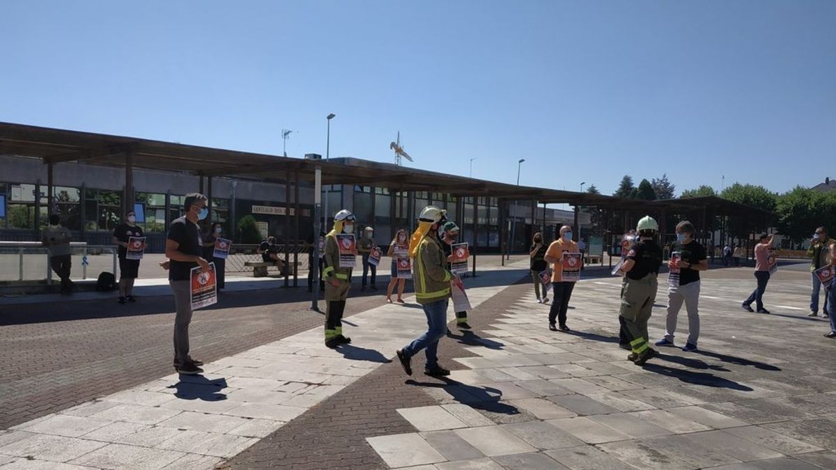Técnicos de prevención de incendios forestales inician una huelga indefinida ante la falta de mejoras laborales Técnicos de prevención de incendios forestales inician una huelga indefinida ante la falta de mejoras laborales