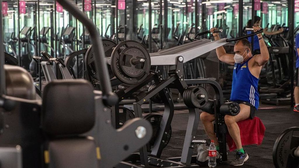 El brote surgido en un gimnasio de Arteixo, en A Coruña, asciende a 31 positivos El brote surgido en un gimnasio de Arteixo, en A Coruña, asciende a 31 positivos