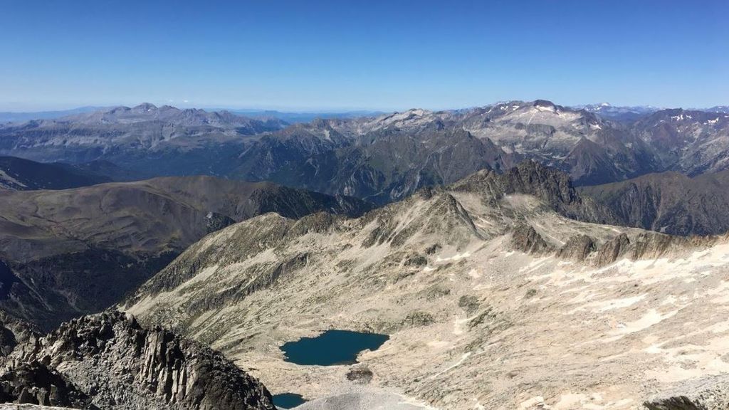 Muere una montañera durante una excursión cerca del pico Aneto: se precipitó desde más de 70 metros