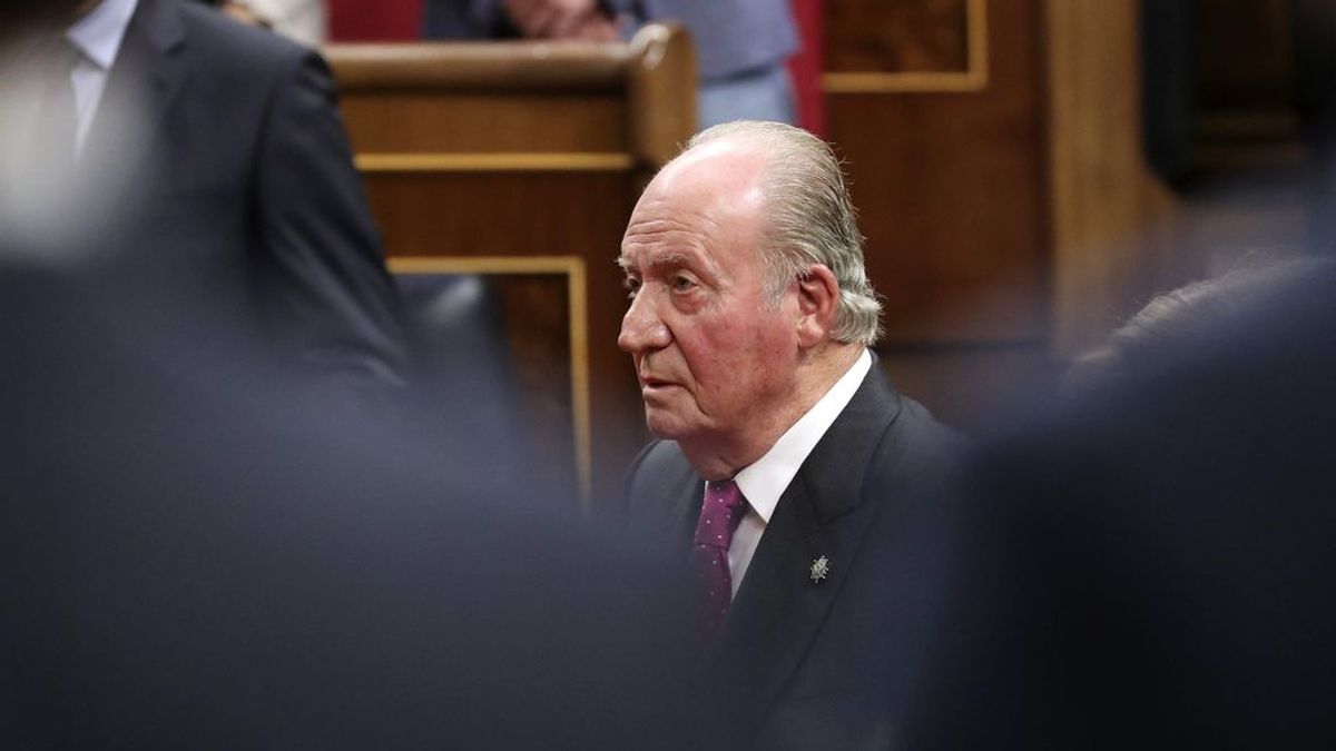 El destierro de Juan Carlos I: sacrificar un rey para salvar la monarquía El destierro de Juan Carlos I: sacrificar un rey para salvar la monarquía
