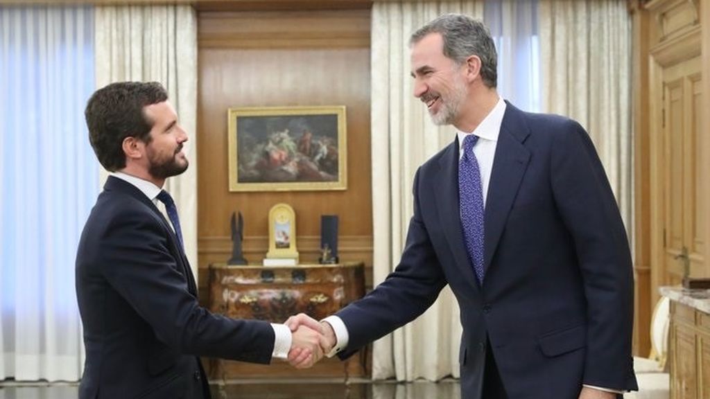 PP y Ciudadanos coinciden en el “respeto” a la decisión de Juan Carlos I y el “apoyo” a Felipe VI PP y Ciudadanos coinciden en el “respeto” a la decisión de Juan Carlos I y el “apoyo” a Felipe VI