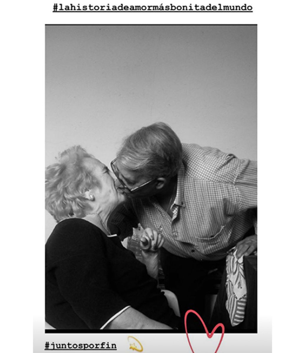 Sara Carbonero comparte un recuerdo de sus dos abuelos