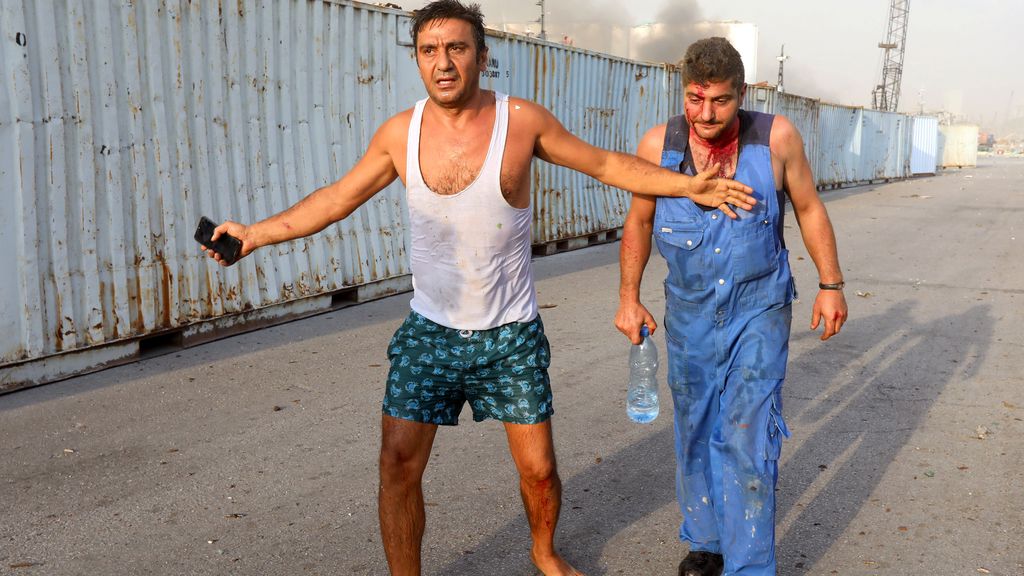 Las imágenes de la potente explosión en Beirut