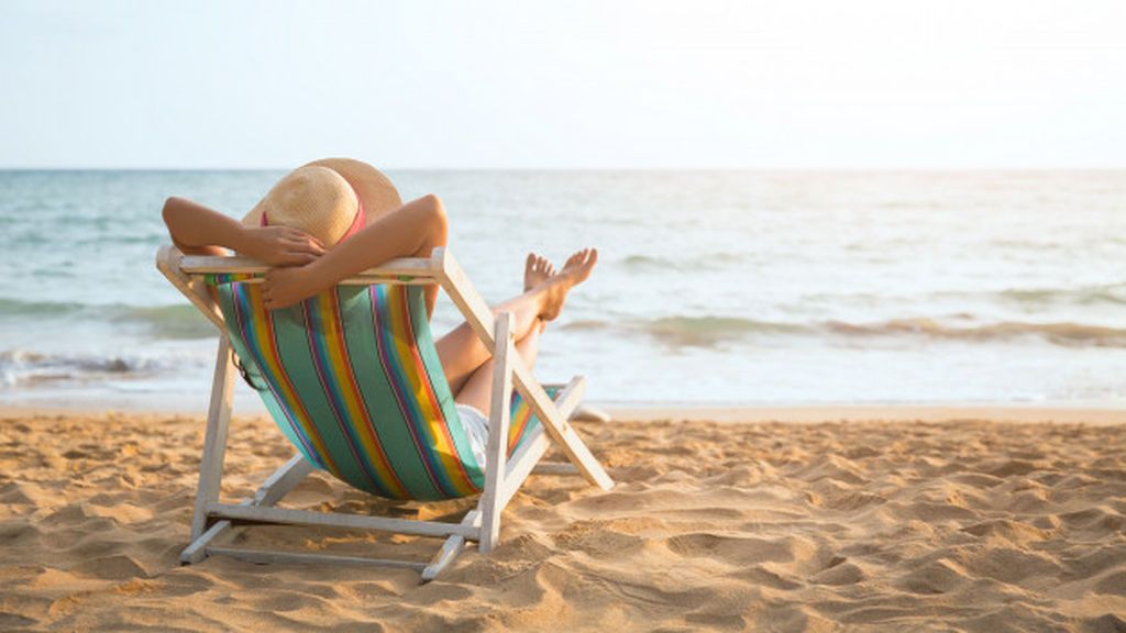 Debido a que pasamos mucho rato al sol y en la playa, la piel puede deshidratarse.