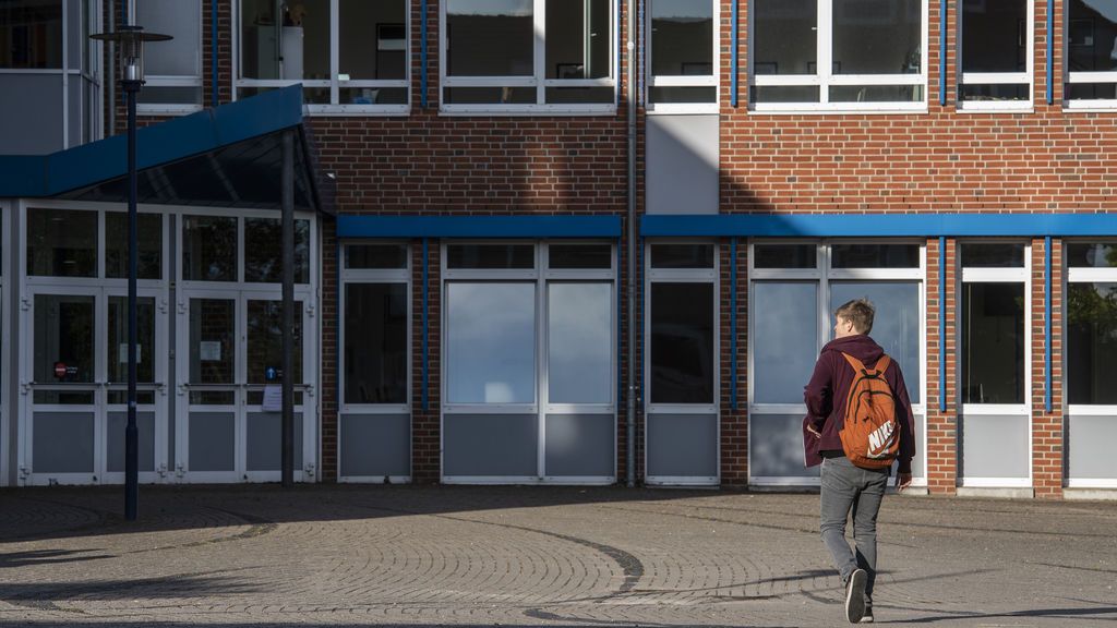 La ONU pide reabrir escuelas pese al coronavirus para evitar "una catástrofe generacional" La ONU pide reabrir escuelas pese al coronavirus para evitar "una catástrofe generacional"