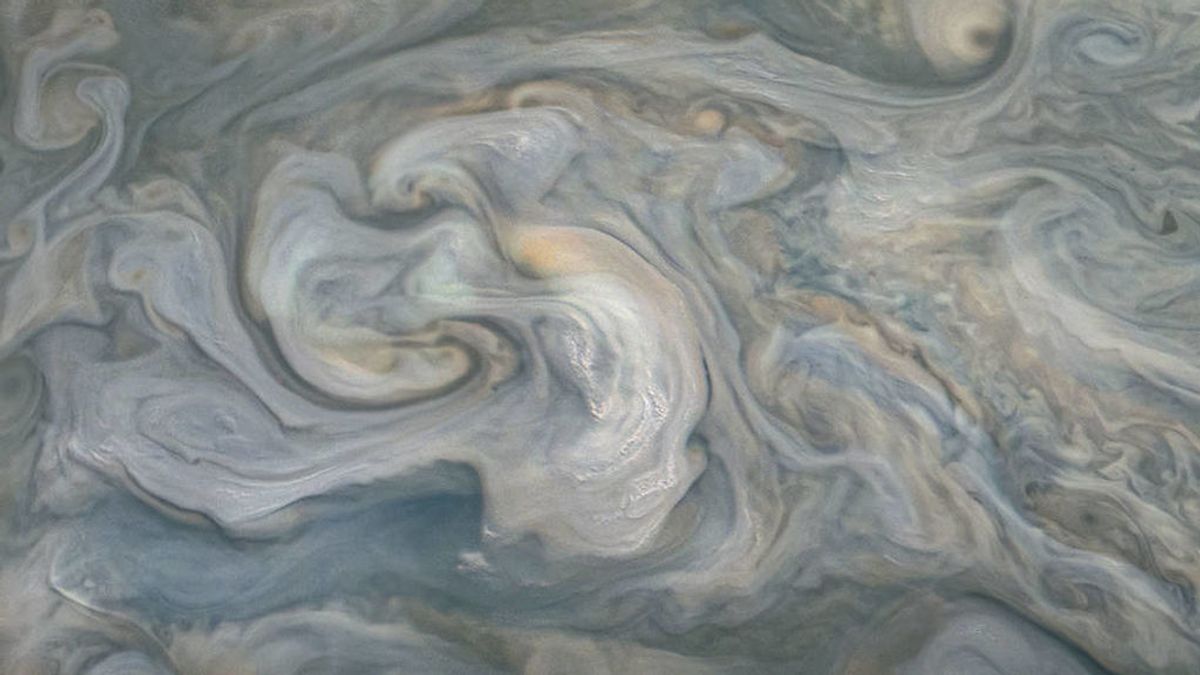 Rayos superficiales y granizo rico en amoníaco: nuevos hallazgos del clima en Júpiter