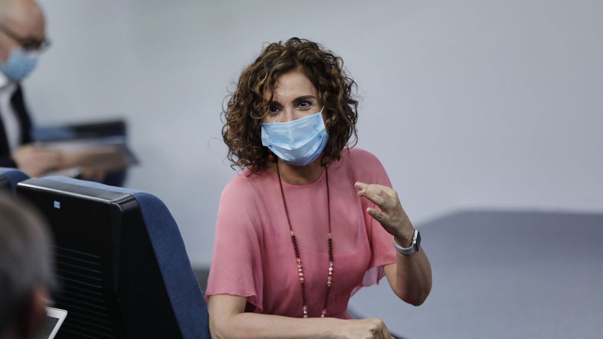 Montero anuncia una subida del techo de gasto inédita por los fondos europeos Montero anuncia una subida del techo de gasto inédita por los fondos europeos