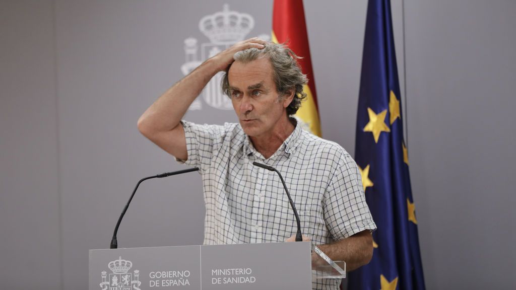 Simón, sobre las cifras de Covid que Madrid da a Sanidad: "Pueden ser un poco contradictorias" Simón, sobre las cifras de Covid que Madrid da a Sanidad: "Pueden ser un poco contradictorias"