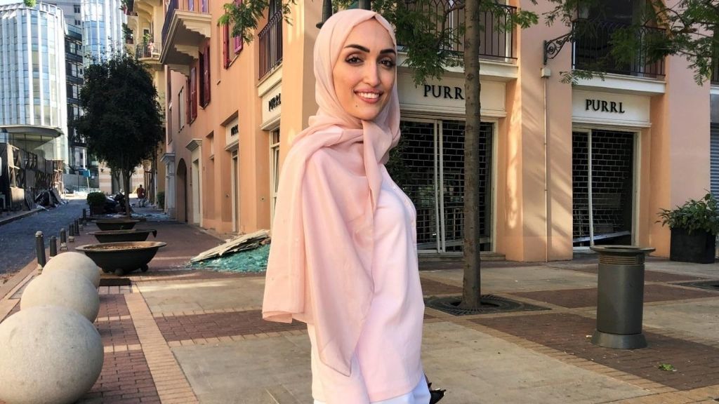 "¿Voy a morir así?": la novia de Beirut vuelve al lugar donde vivió la explosión