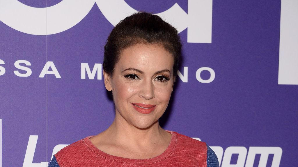 Alyssa Milano se recupera del coronavirus a los 47 años: "no podía respirar"