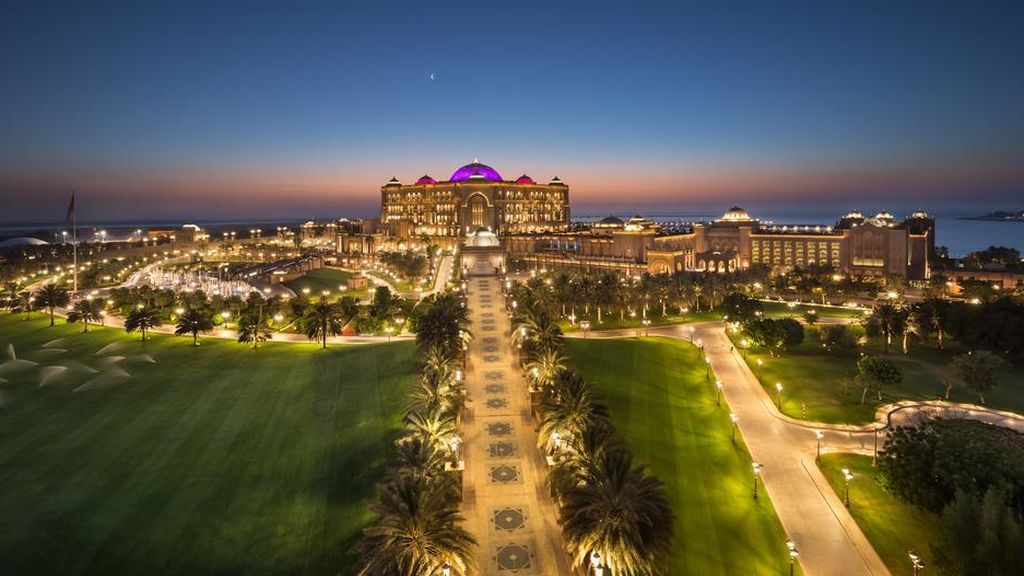Emirates-palace-1