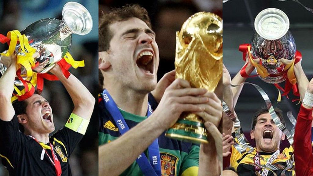 iker casillas celebrando diversos títulos de fútbol