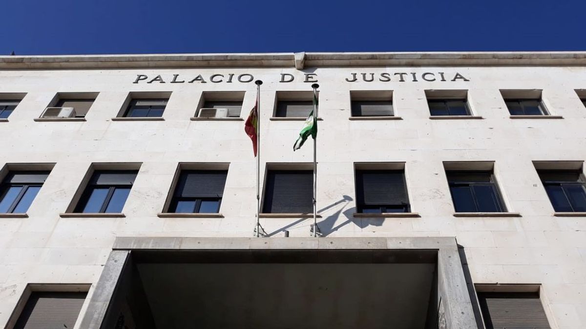 Condena de dos años y medio por abusar de una menor y ser pillado in fraganti Condena de dos años y medio por abusar de una menor y ser pillado in fraganti